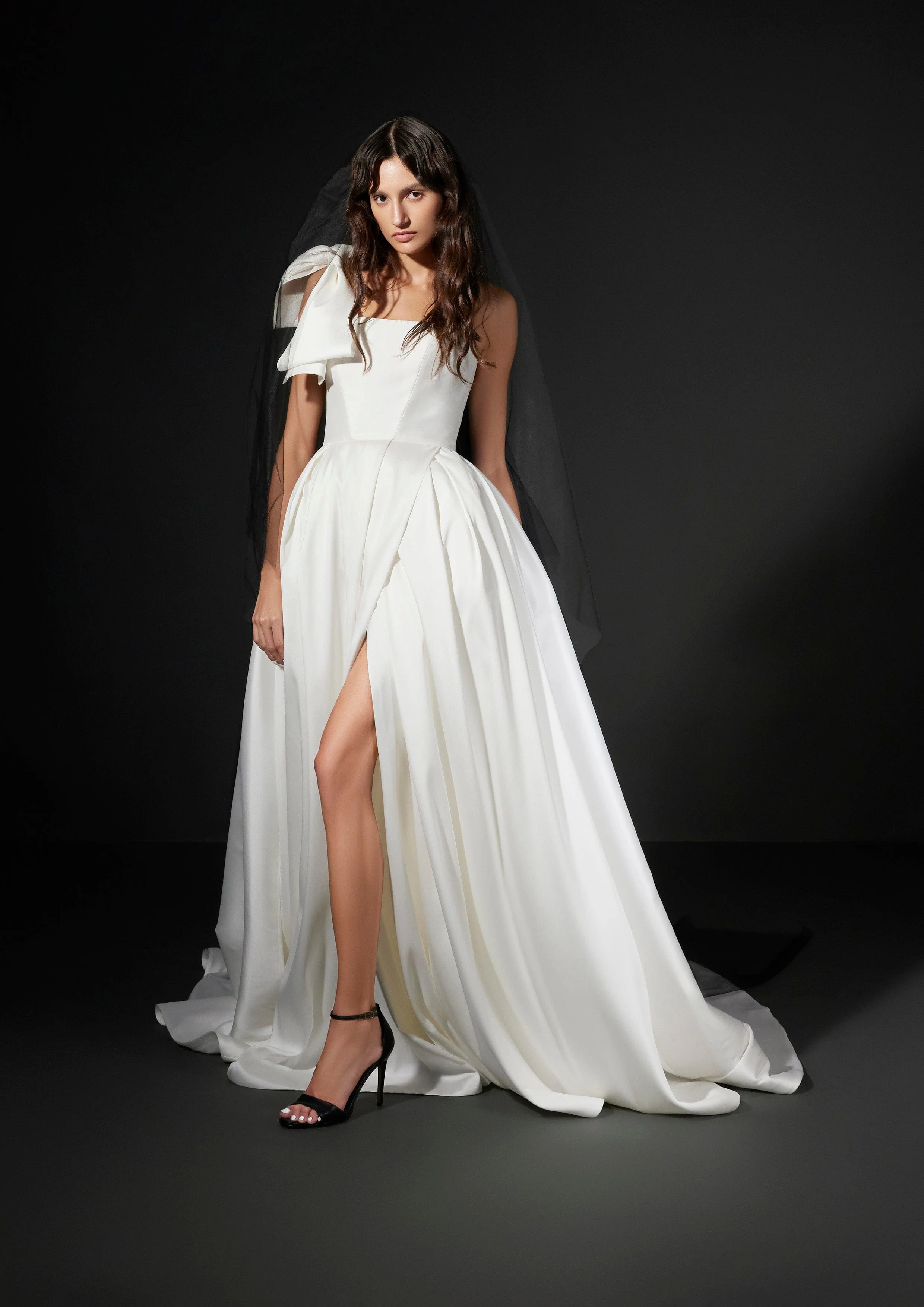 Vera Wang: Mira - Image 4