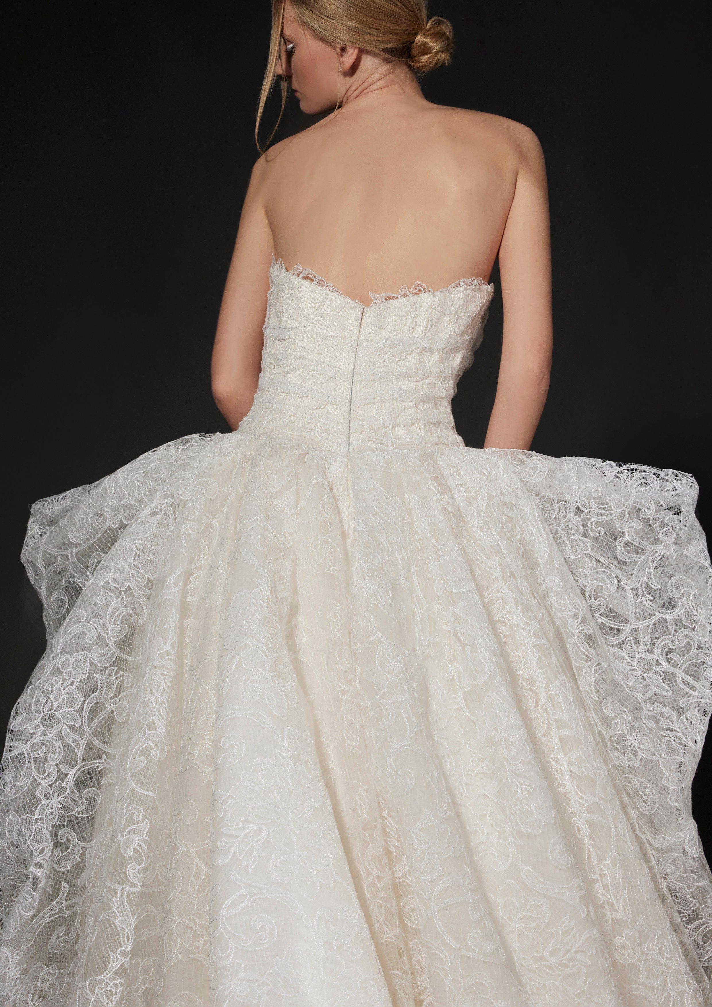 Vera Wang: Roux - Image 5