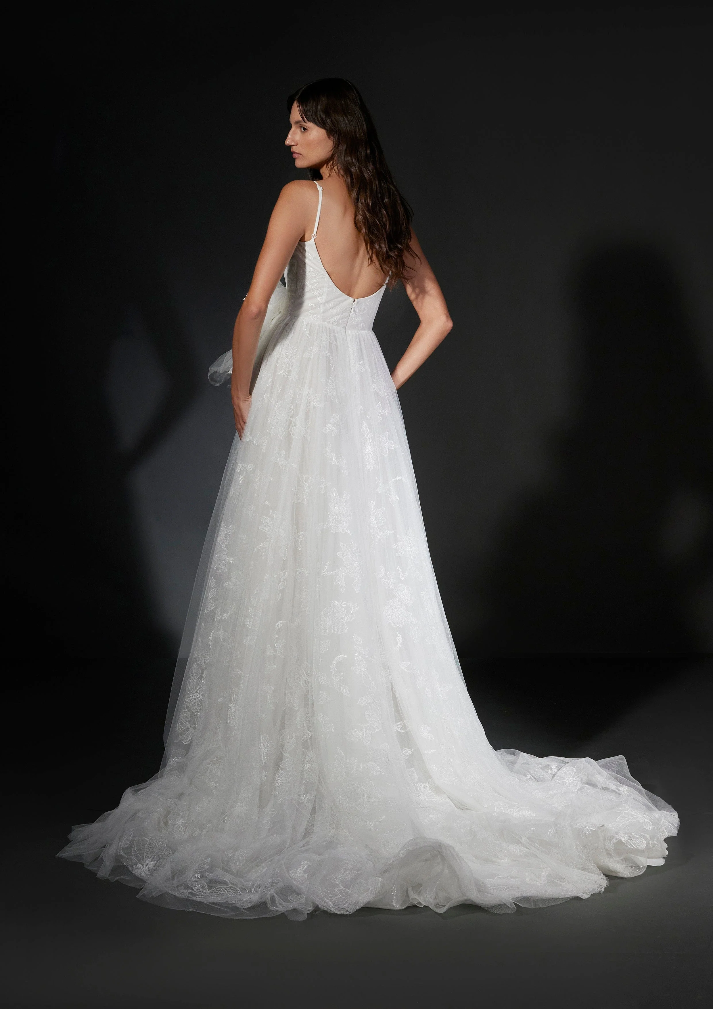 Vera Wang: Val - Image 2