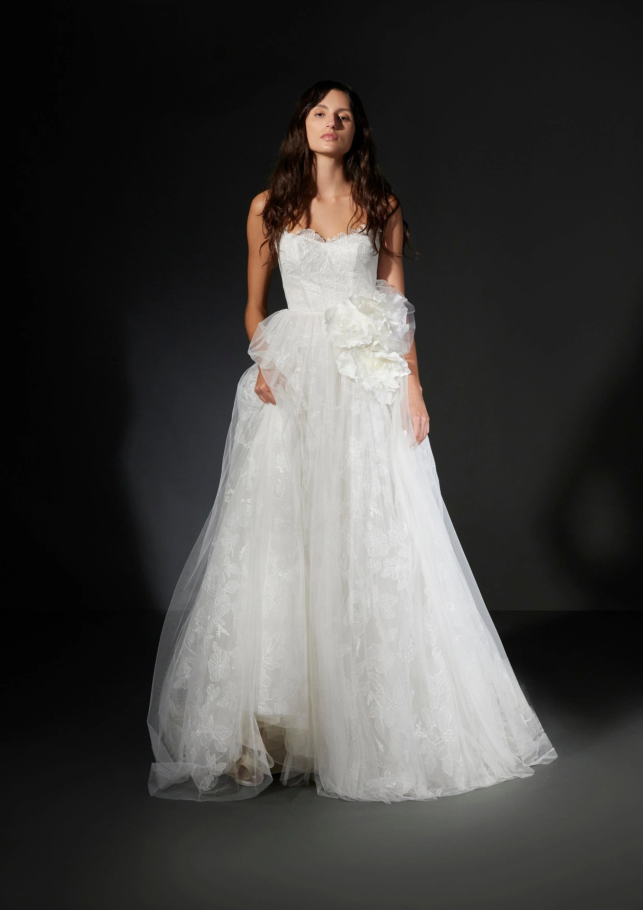 Vera Wang: Val - Image 3