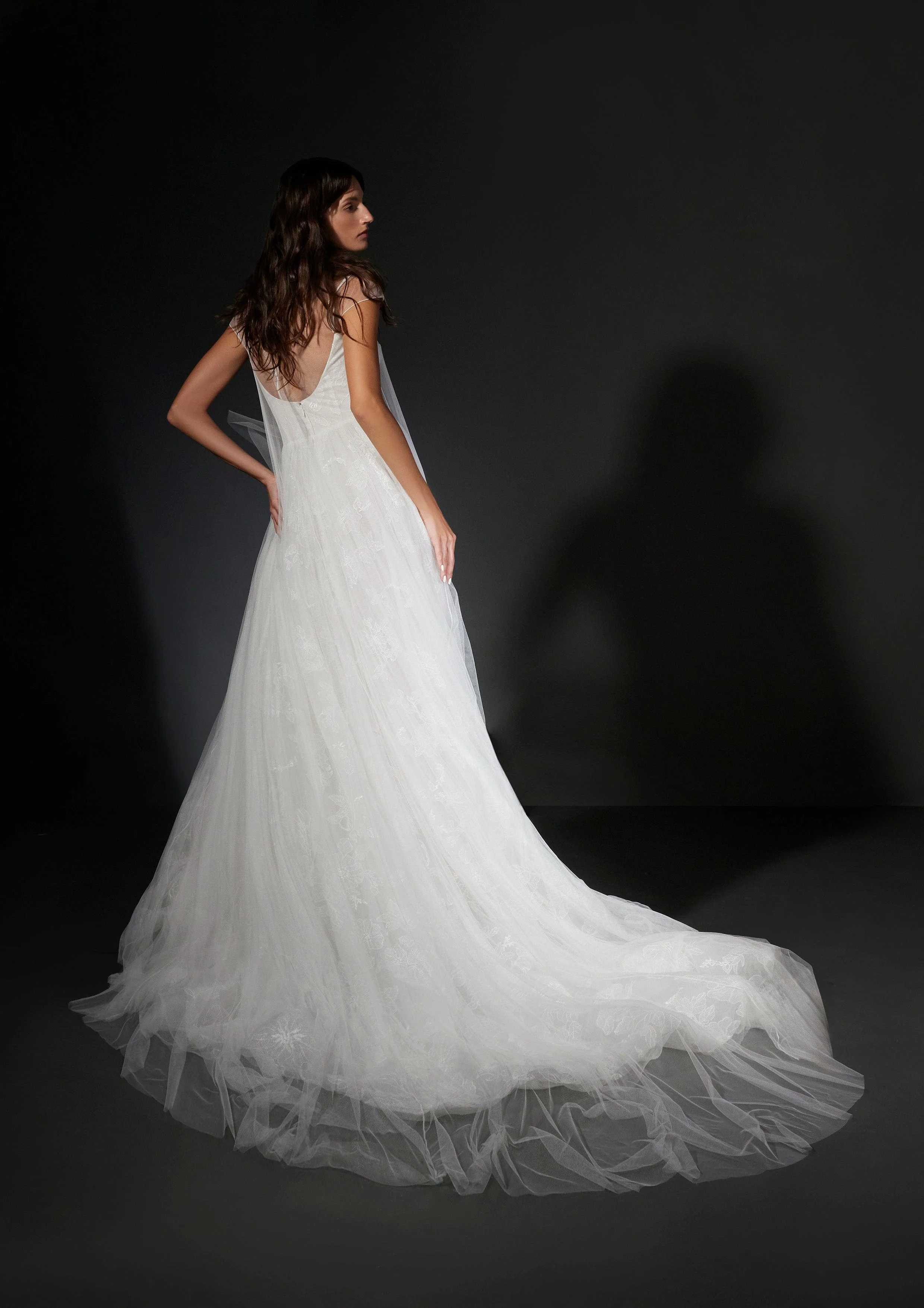 Vera Wang: Val - Image 5