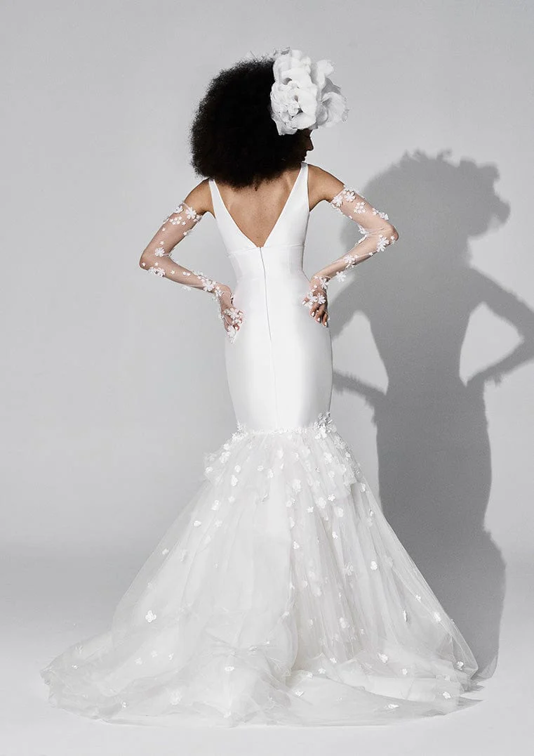 Vera Wang: Glauca - Image 2