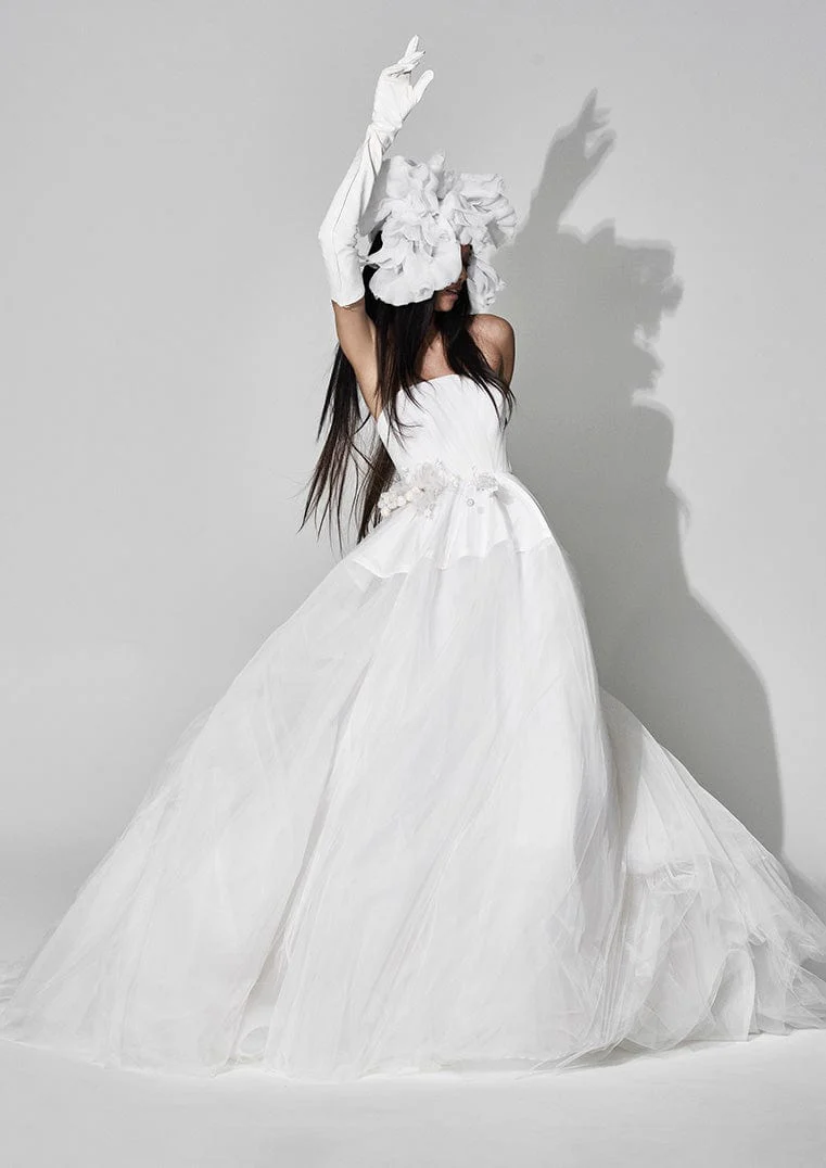Vera Wang: Powder